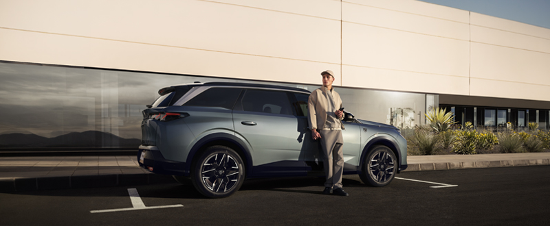 プジョーを操る悦び、体感試乗 3/28(土)～4/30(木) 開催。