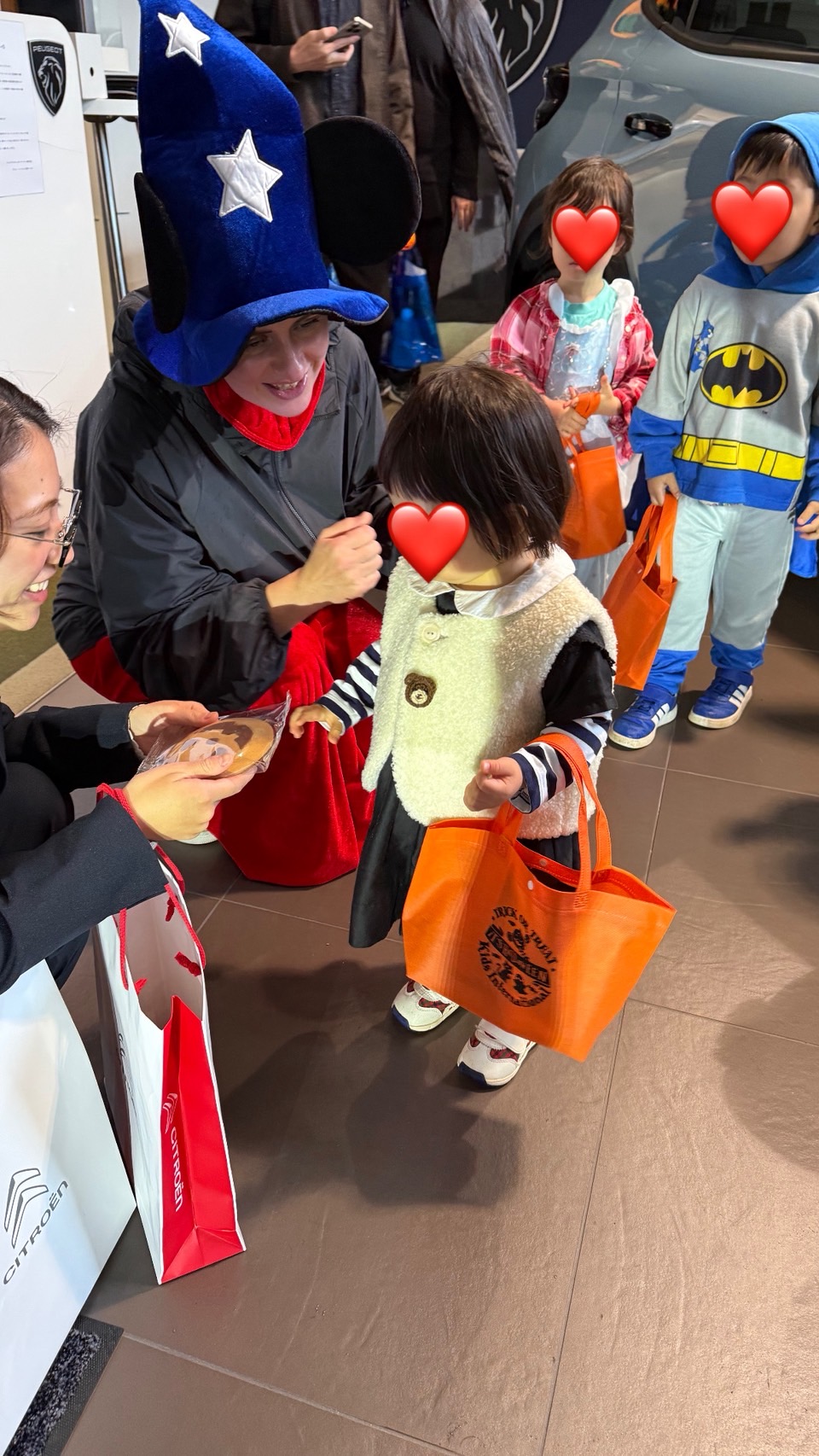 小さなお客様が来店されました